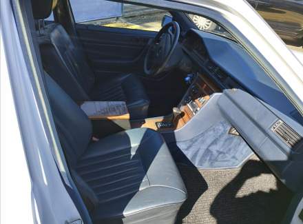 Mercedes-Benz - E-class