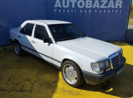 Mercedes-Benz - E-class