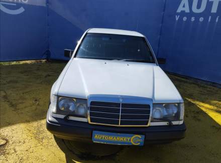 Mercedes-Benz - E-class