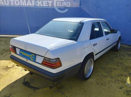 Mercedes-Benz - E-class