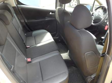 Peugeot - 207