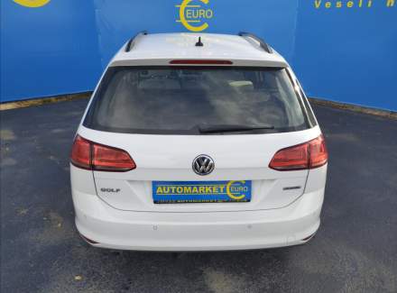 Volkswagen - Golf