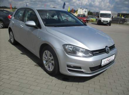 Volkswagen - Golf