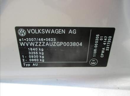 Volkswagen - Golf