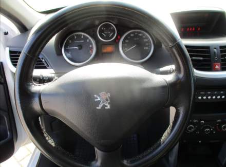 Peugeot - 207