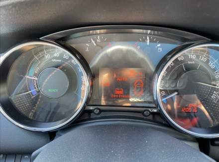 Peugeot - 3008