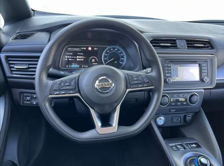 Nissan - Leaf