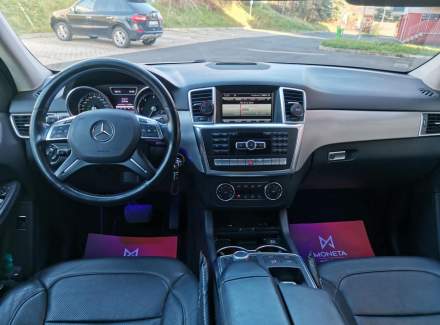 Mercedes-Benz - M-class