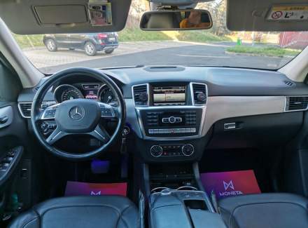 Mercedes-Benz - M-class