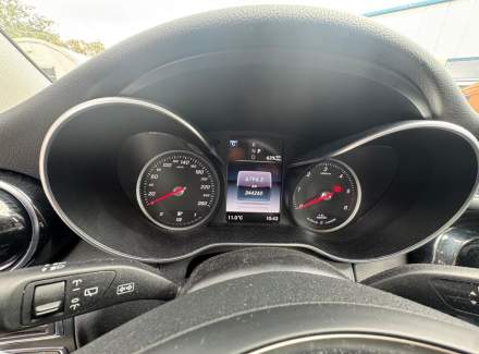 Mercedes-Benz - C-class