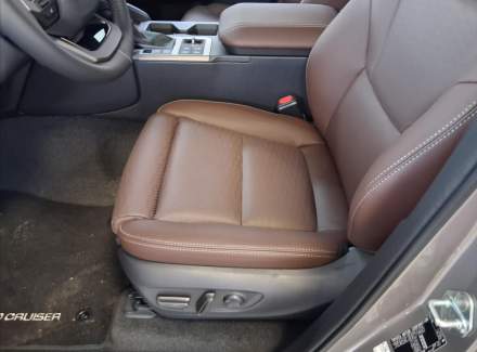 Toyota - Land Cruiser