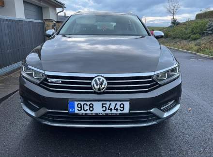 Volkswagen - Passat
