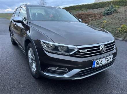 Volkswagen - Passat