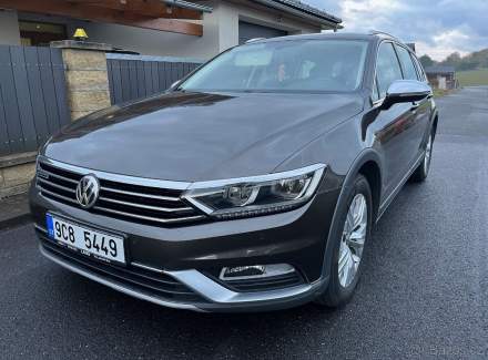 Volkswagen - Passat