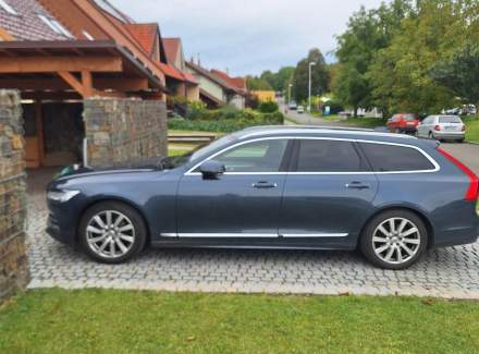 Volvo - V90