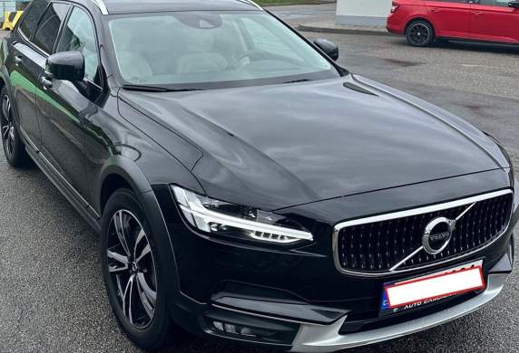 Volvo - V90