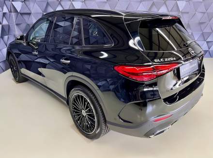 Mercedes-Benz - GLC
