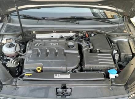 Volkswagen - Passat