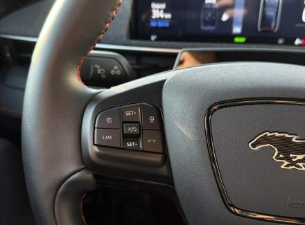 Ford - Mustang Mach-E