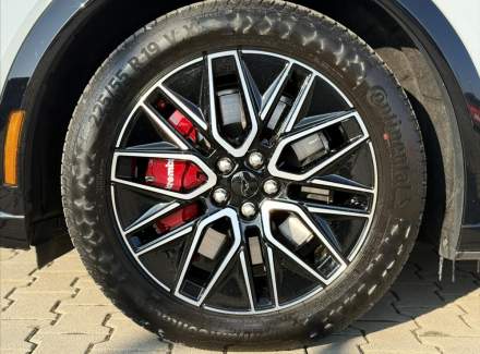 Ford - Mustang Mach-E