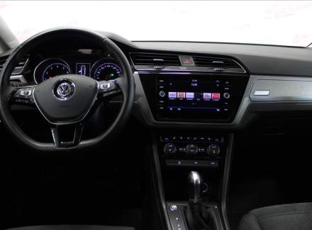 Volkswagen - Touran