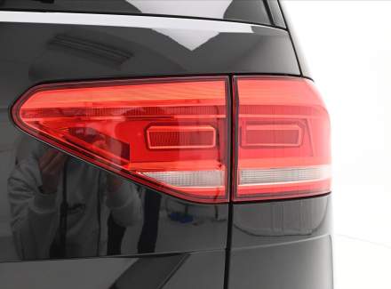 Volkswagen - Touran