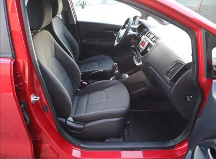 Kia - Rio