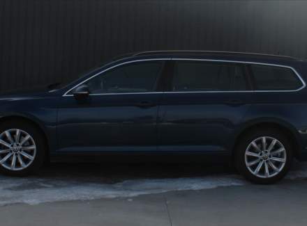 Volkswagen - Passat