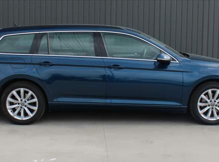 Volkswagen - Passat