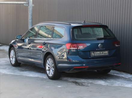 Volkswagen - Passat