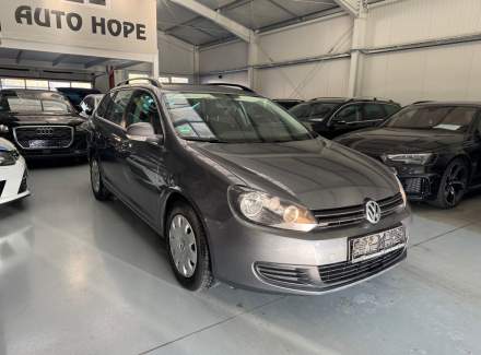 Volkswagen - Golf