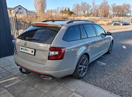 Škoda - Octavia