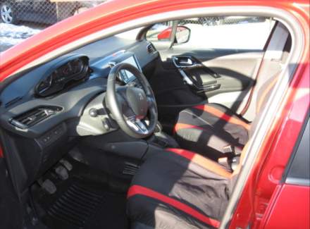 Peugeot - 208
