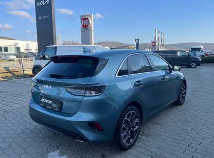 Kia - Cee'd