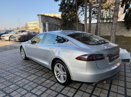 Tesla - Model S