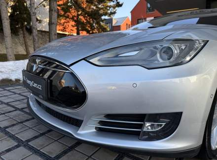 Tesla - Model S