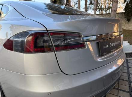Tesla - Model S