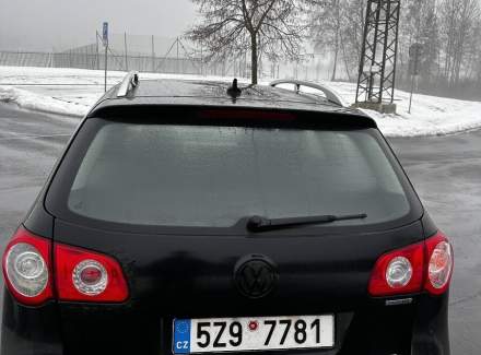 Volkswagen - Passat