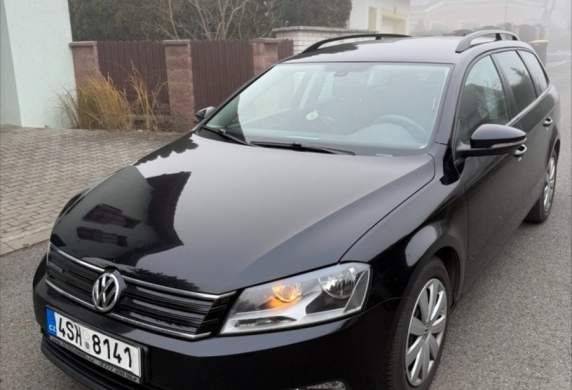 Volkswagen - Passat