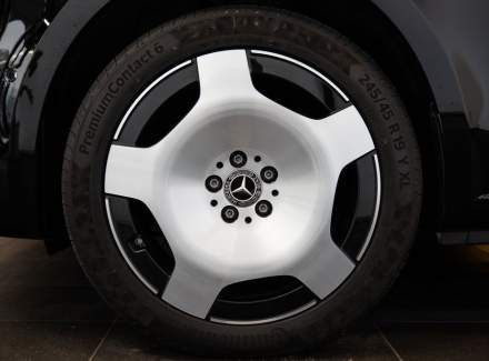 Mercedes-Benz - V-class