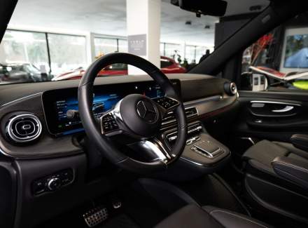 Mercedes-Benz - V-class