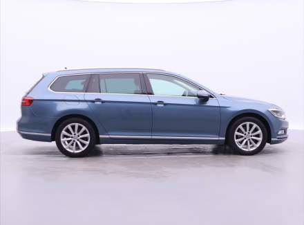 Volkswagen - Passat