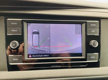 Volkswagen - Caravelle