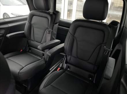 Mercedes-Benz - V-class