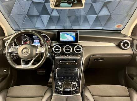 Mercedes-Benz - GLC