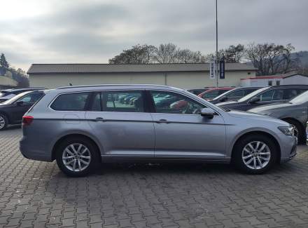 Volkswagen - Passat