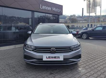 Volkswagen - Passat