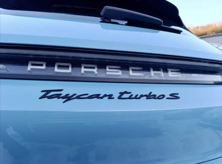 Porsche - Taycan