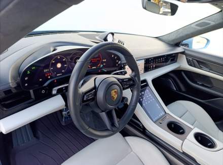 Porsche - Taycan
