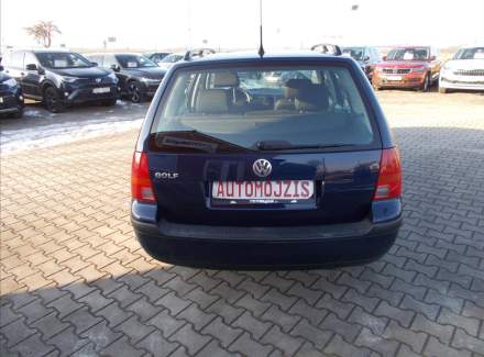 Volkswagen - Golf